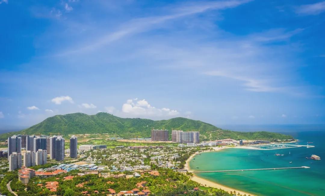 南海翡翠，海南的自然韵律与岁月流转